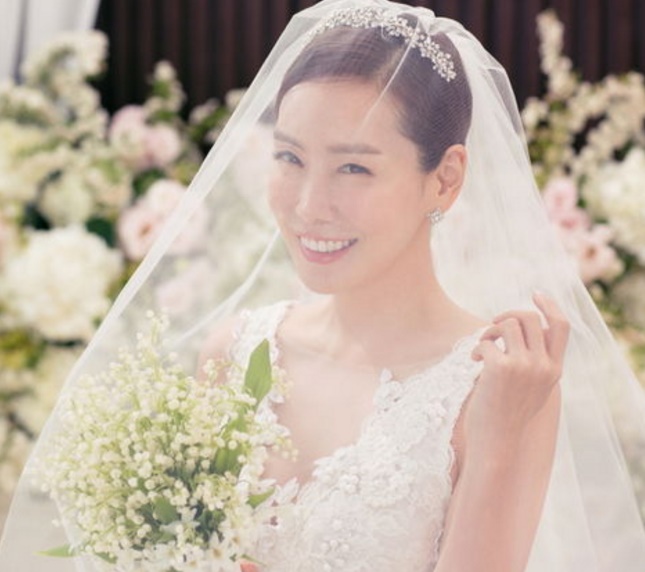 韓国女優 キムジョンウン結婚 お相手の男性は バツイチ 子持ち の再婚だった イソジンとチェジウは 韓国ドラマで韓国go