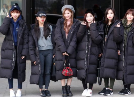 年 韓国 ロングダウンコート ロンペディン 롱패딩 が大流行 冬 日本に上陸 ファッションは回る ユニクロの勝ち 韓国ドラマで韓国go